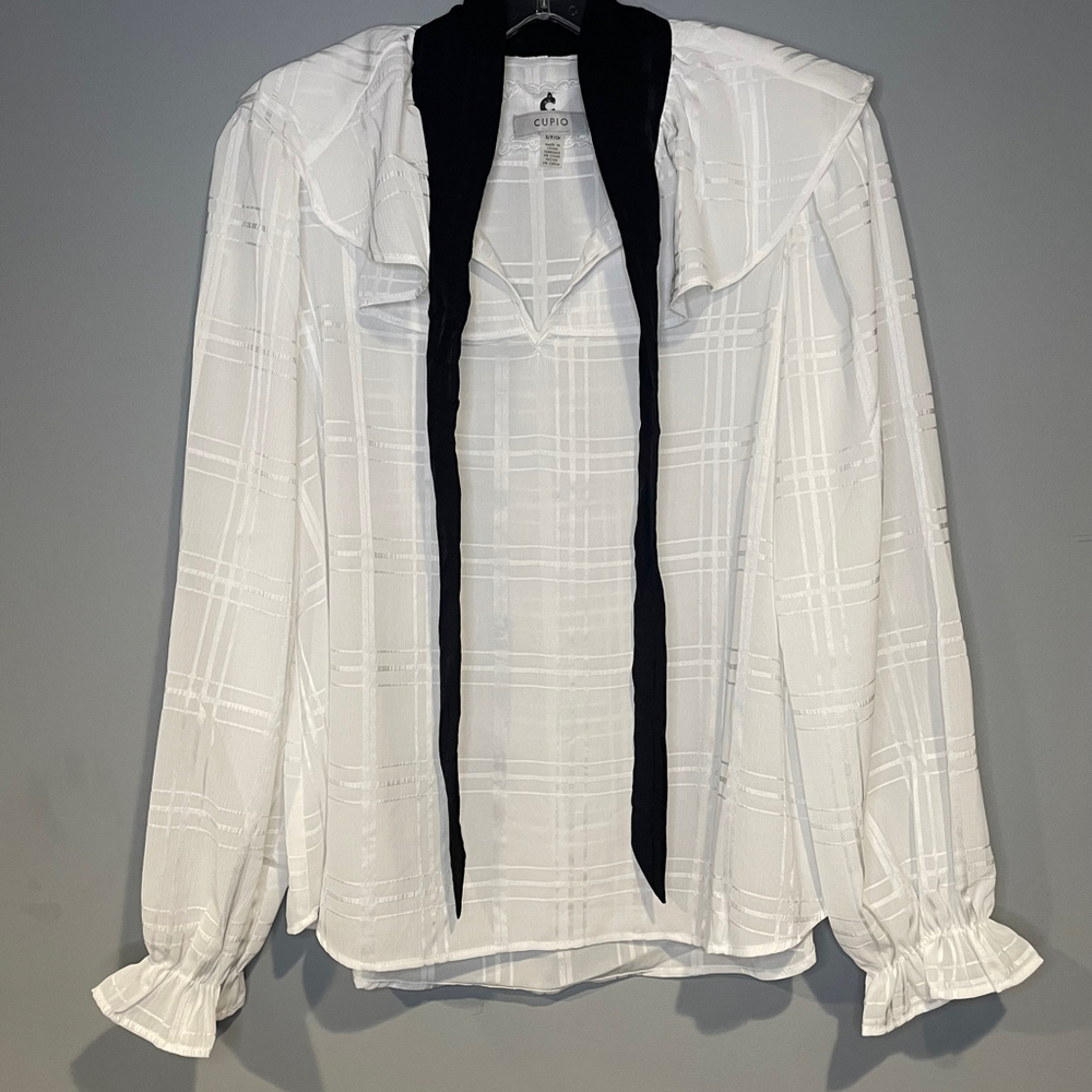 Cupio White Blouse With Black Bow Size Small - Picture 2 of 8